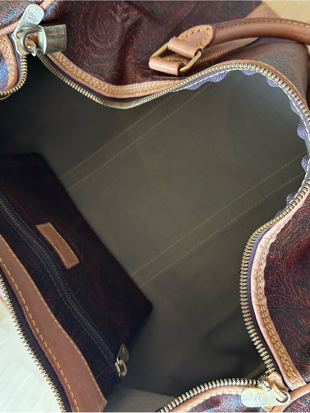 Etro Brown Paisley Travel Duffel with Tan Leather Trim 20" - Etro Weekender Bag! - Picture 14 of 15
